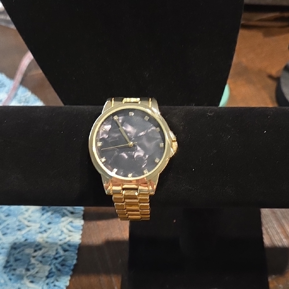 NWT Gold Watch with Black And Grey Marbled Looking  Dial